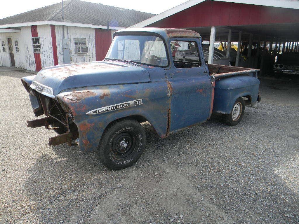 1958 Chevrolet Apache big Window barn find Project truck