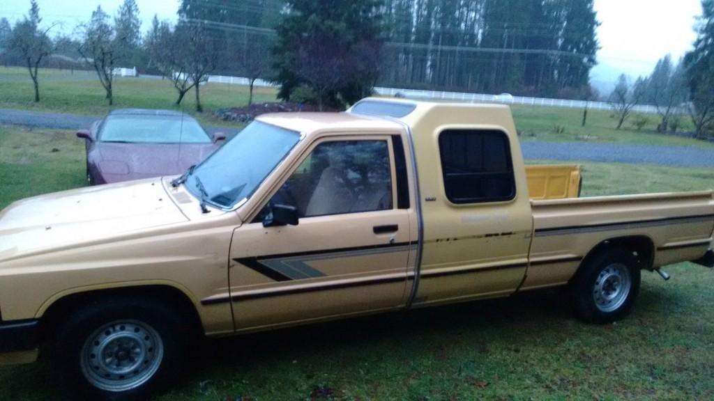 1986 Toyota Custom Cab Truck Pickup barn find