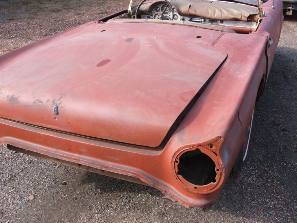 1957 Ford Thunderbird barn find