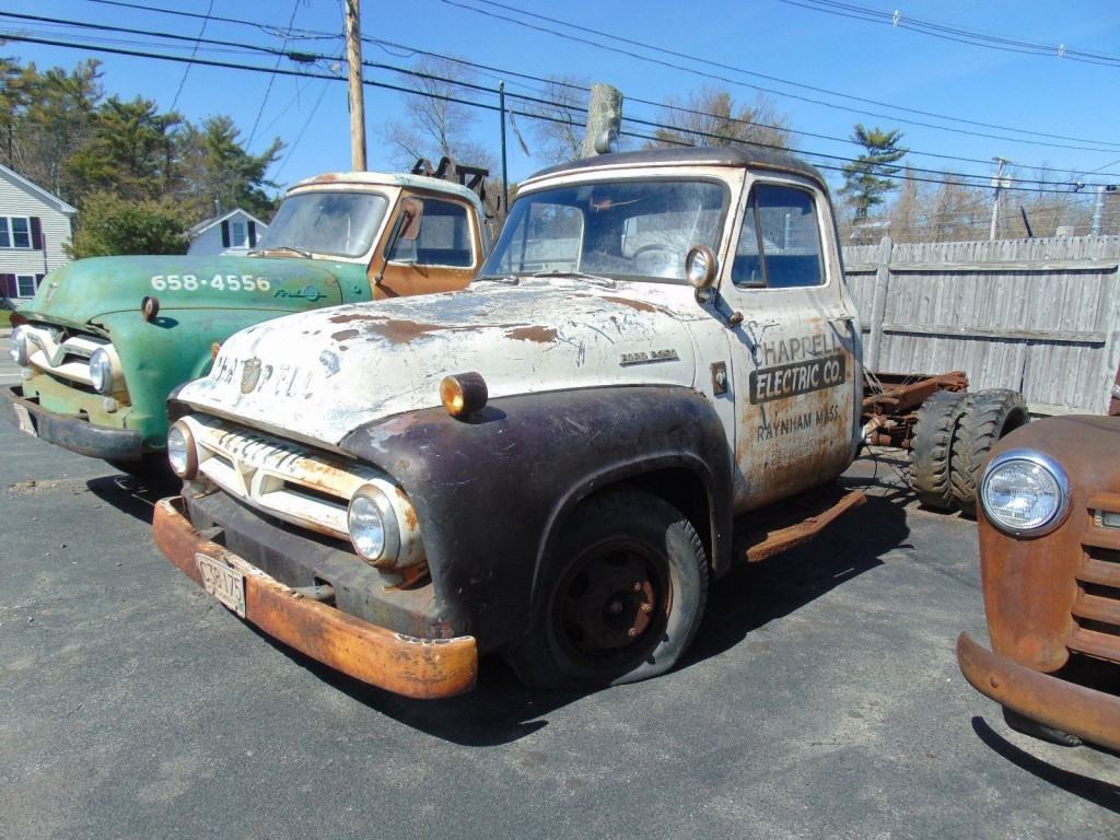 1953 Ford F 350 Barn find project truck