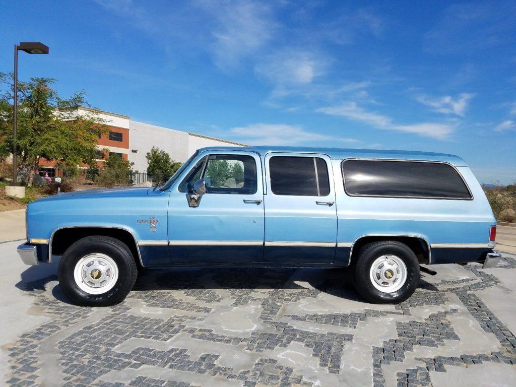 1984 Chevrolet Suburban – in very good condition