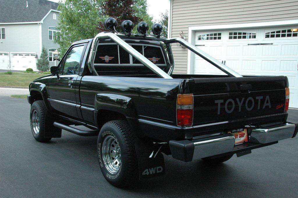 RARE 1986 Toyota Hilux Tacoma 4X4 Pickup