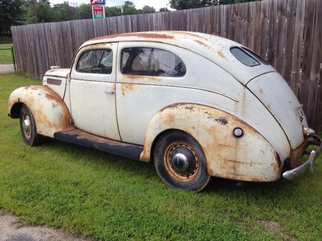 1938 Ford Tudor Deluxe Barn Find
