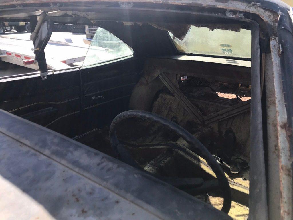 1970 Dodge Charger Barn find tons of parts