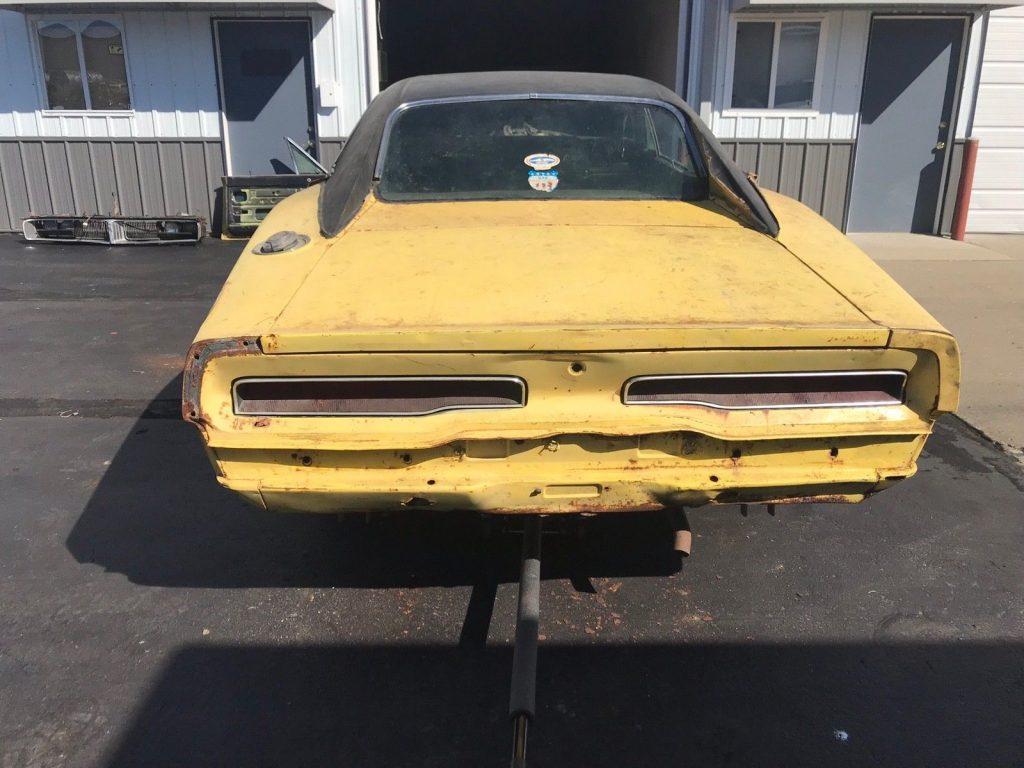 1970 Dodge Charger Barn find tons of parts