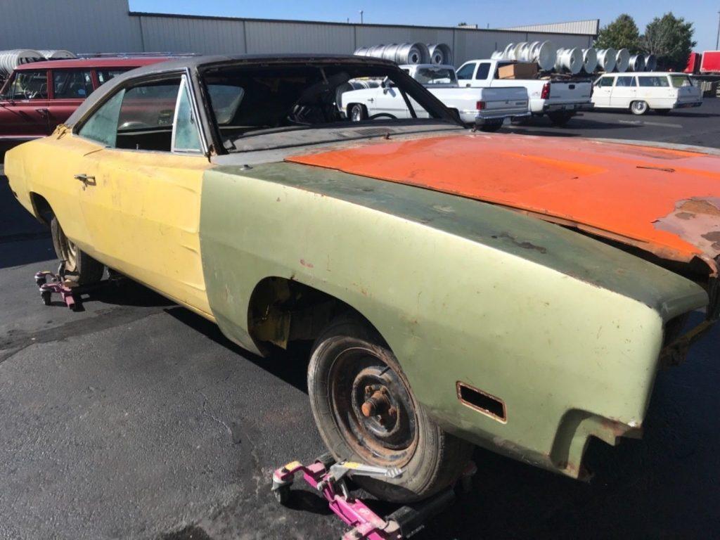 1970 Dodge Charger Project with Parts barn find