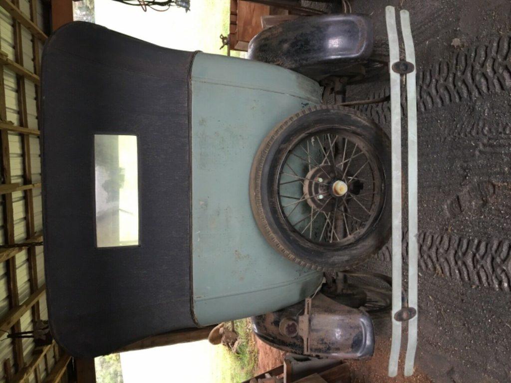 1927 Ford Model T barn find