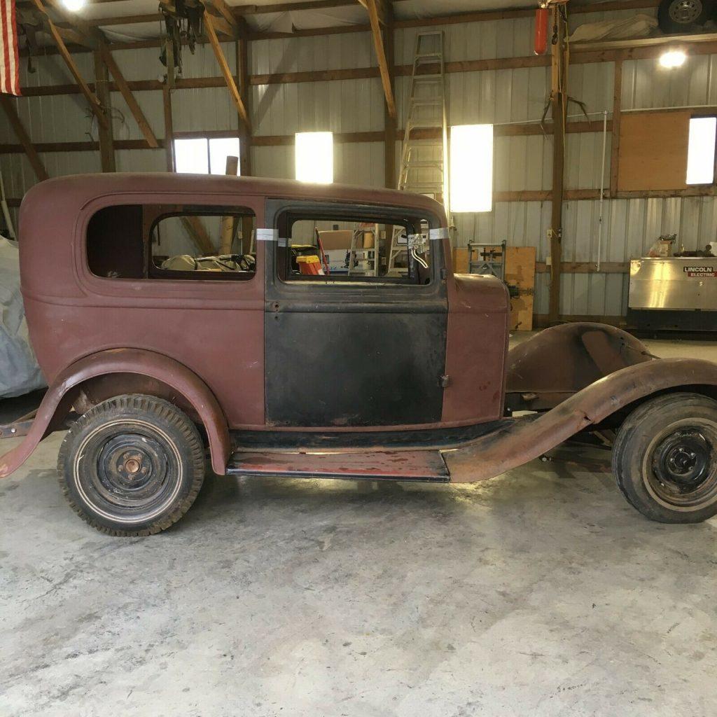 1932 Ford Sedan Original barn find