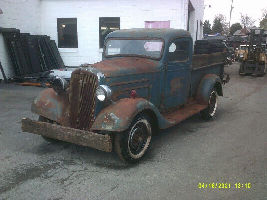 1935 Chevrolet Pickups, Barn Find