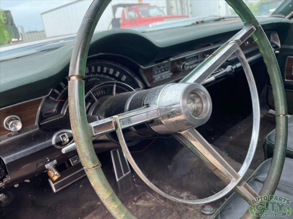 1966 Chrysler New Yorker MAKE OFFER !