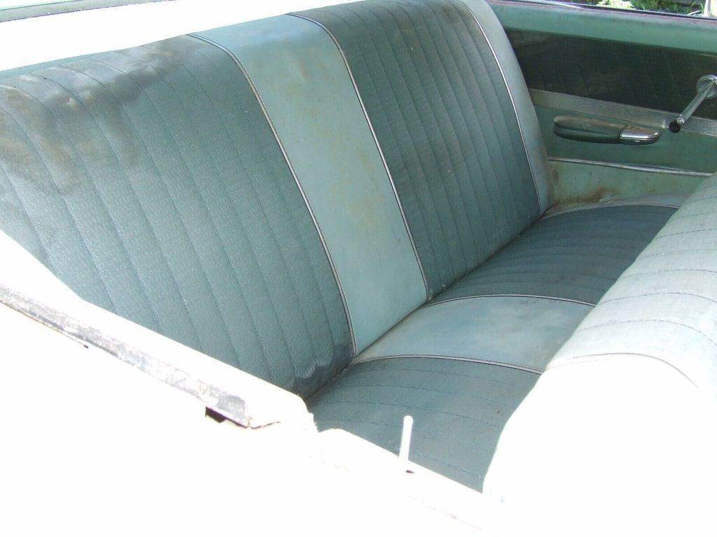 1961 Ford Galaxie vinyl trim