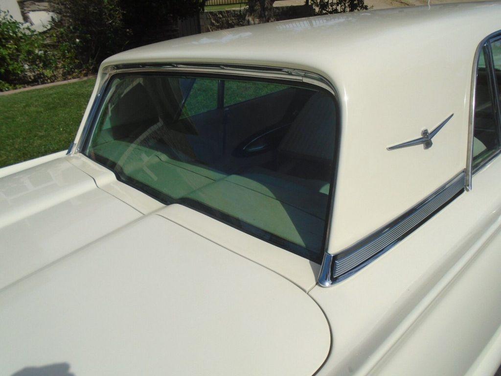 1960 Ford Thunderbird 2 DOOR