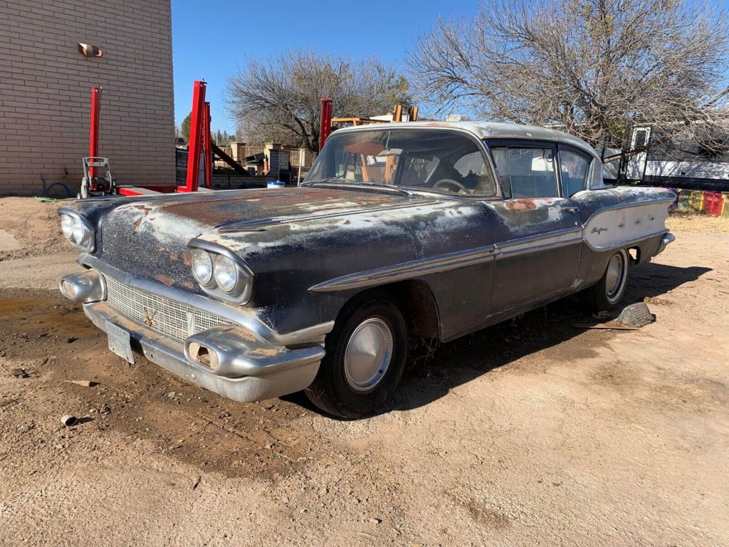 1958 Pontiac Chieftain –