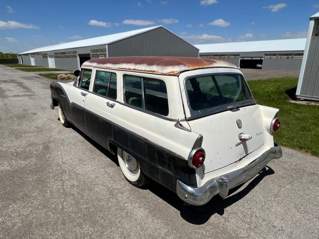 1955 Ford Wagon
