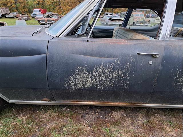 1967 Oldsmobile 4 Door Sedan