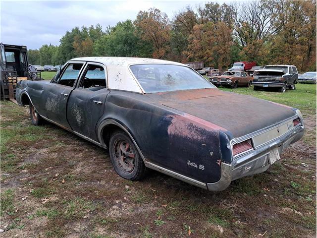 1967 Oldsmobile 4 Door Sedan