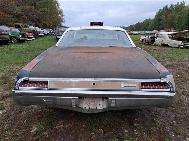 1967 Oldsmobile 4 Door Sedan