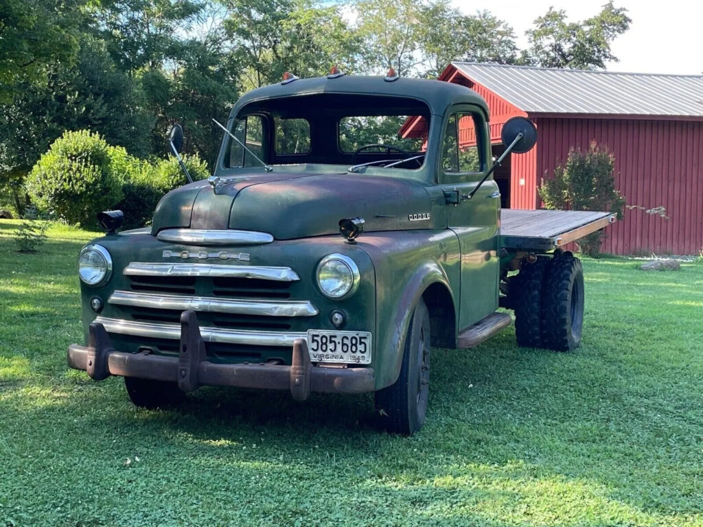 1949 Dodge B-1-D Flatbed 1-Ton Pilothouse Truck