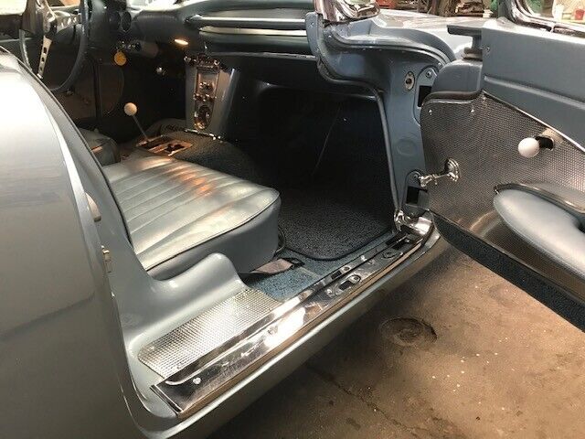 1960 Chevrolet Corvette Barn Find, Classic v8