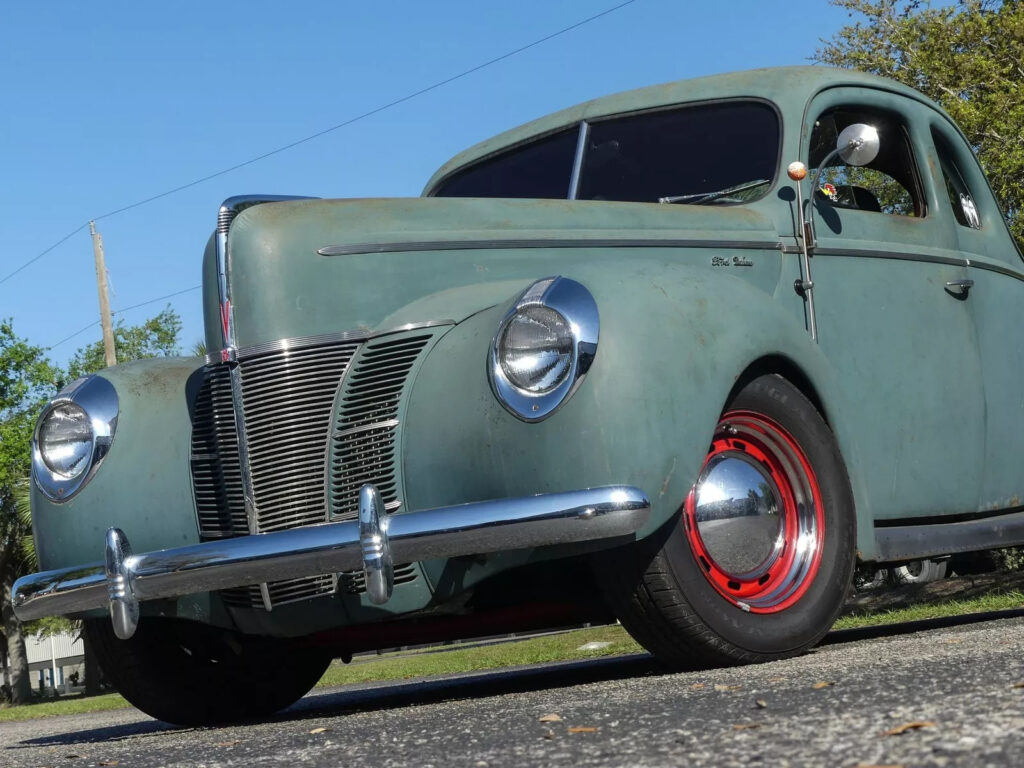 1940 Ford Deluxe Coupe