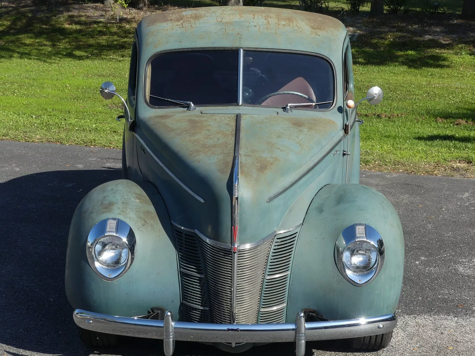 1940 Ford Deluxe Coupe