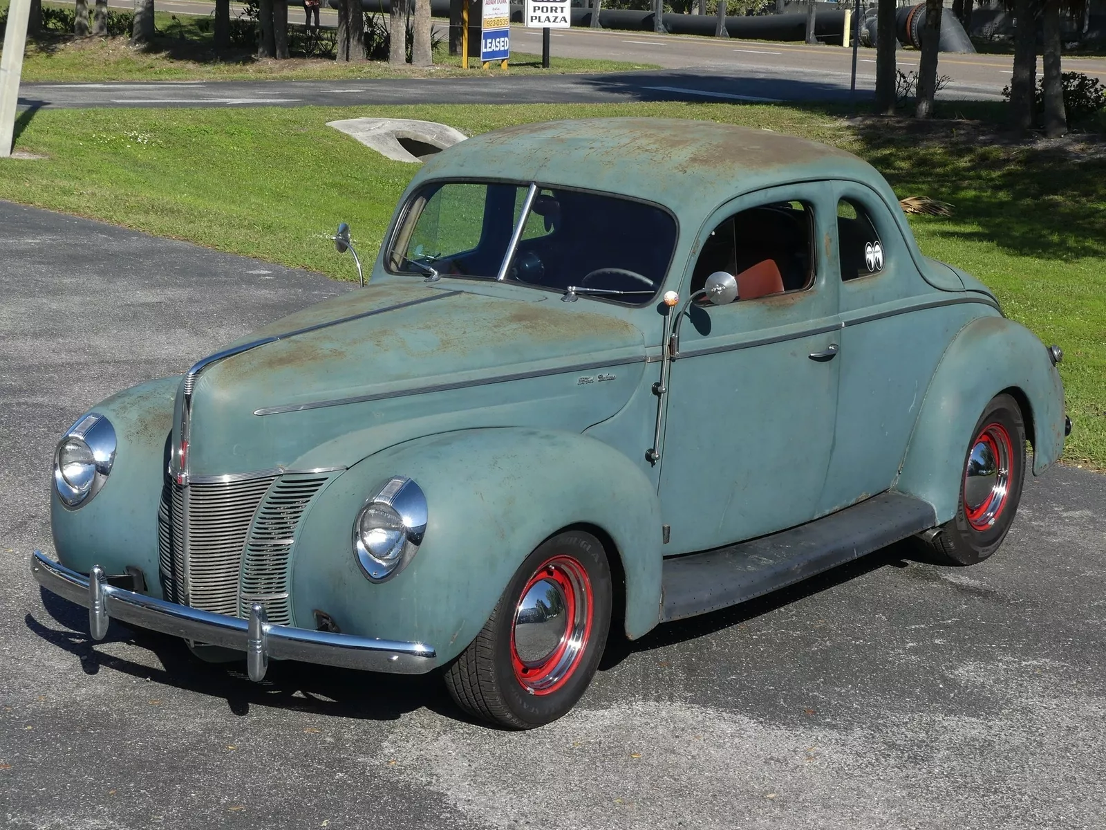 1940 Ford Deluxe Coupe