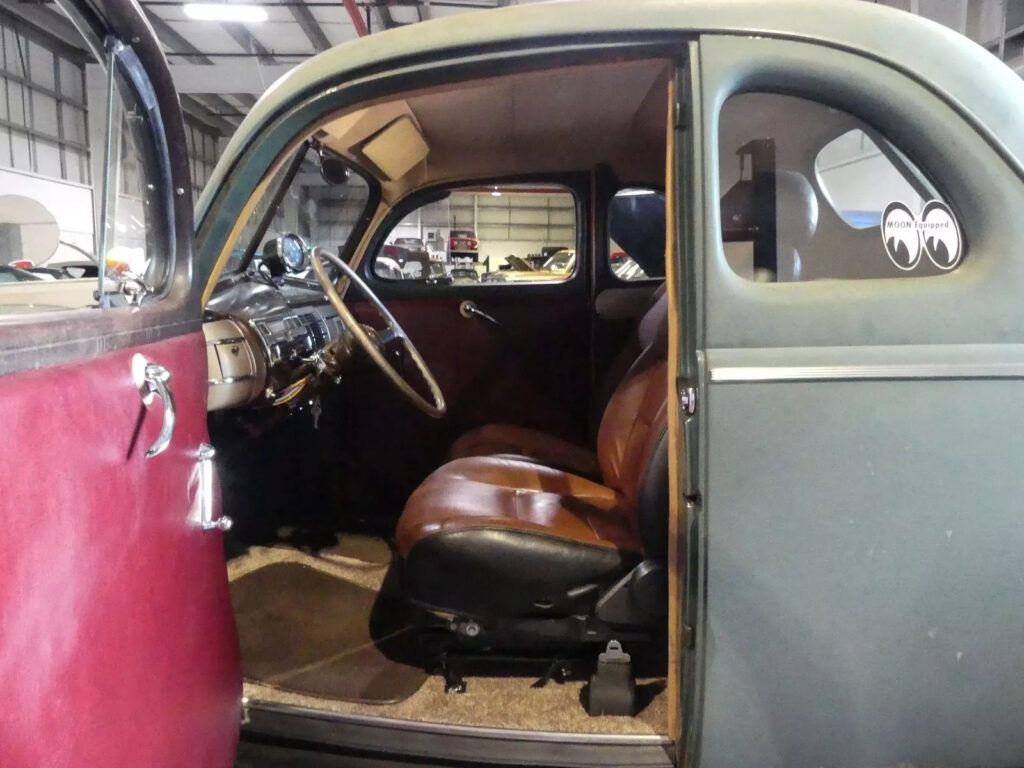 1940 Ford Deluxe Coupe