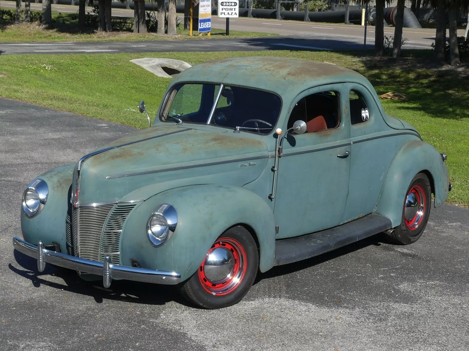 1940 Ford Deluxe Coupe