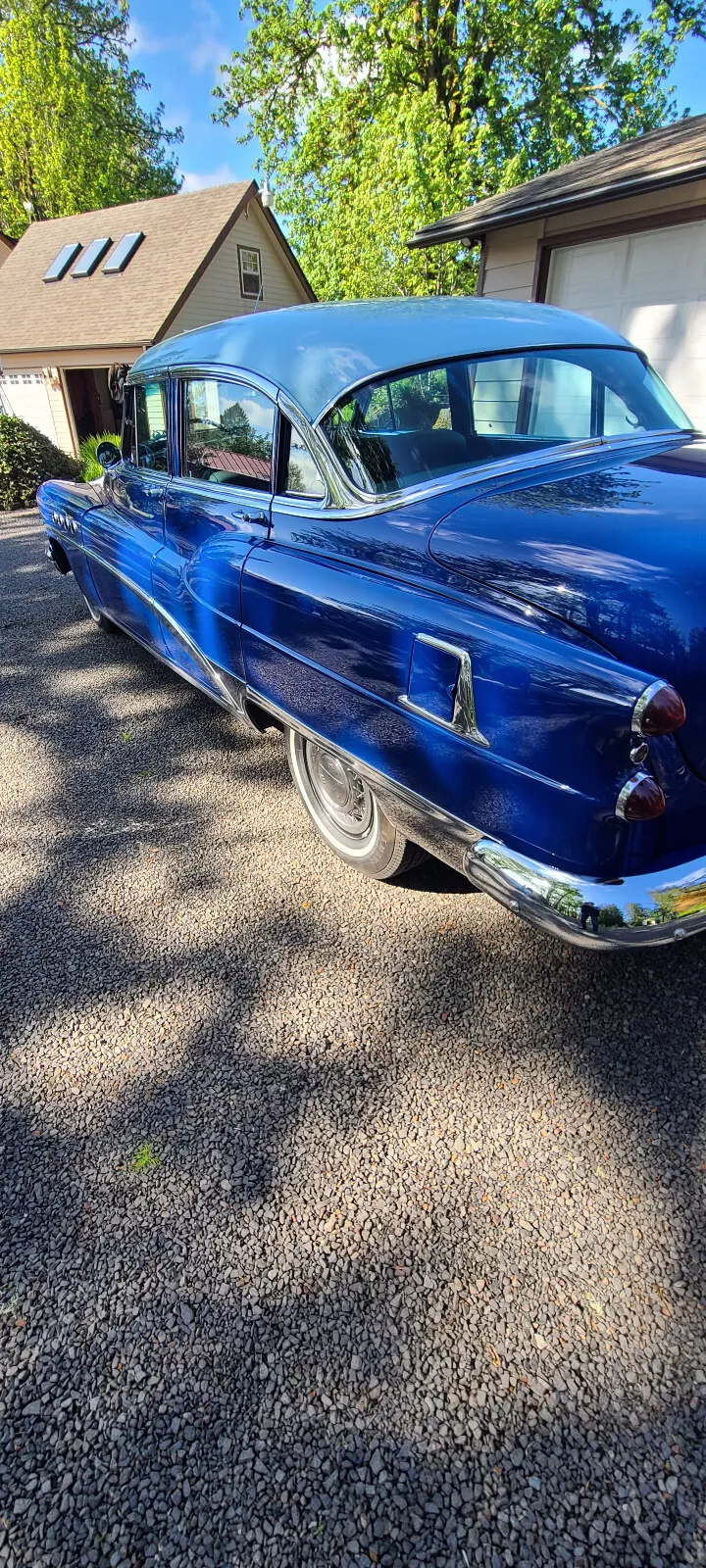 1953 Buick Roadmaster All trim is There, Attached and in Excellant Condition !