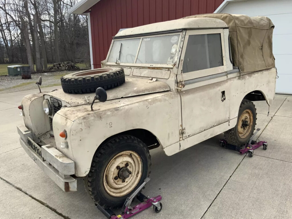 1962 Land Rover LR2