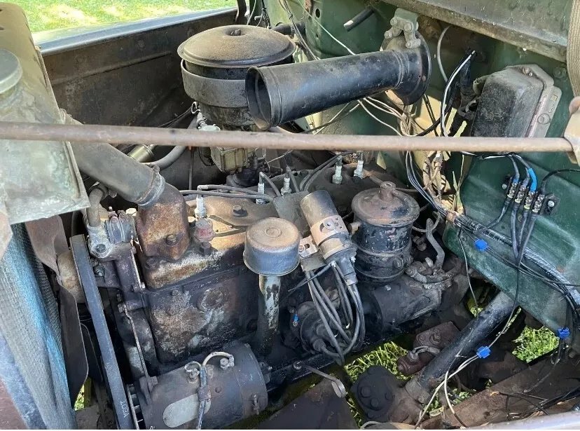 1949 Dodge B-1-D Flatbed 1-Ton Pilothouse Truck