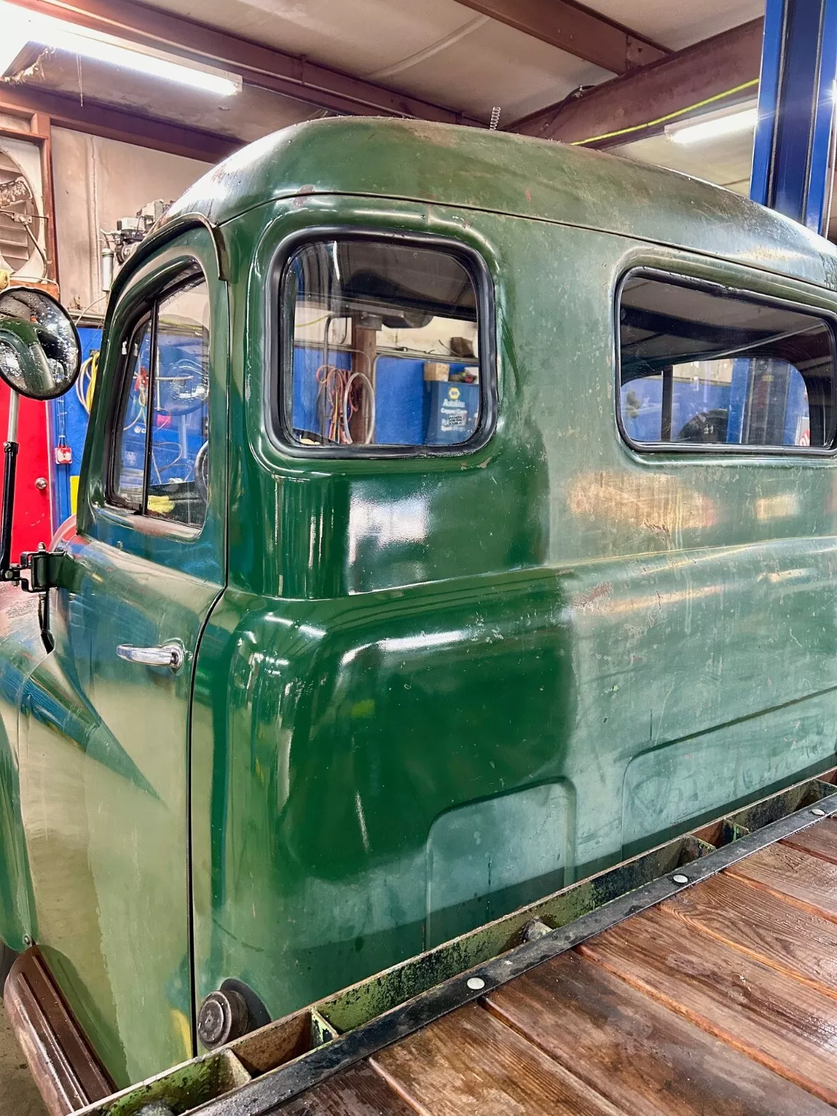 1949 Dodge B-1-D Flatbed 1-Ton Pilothouse Truck