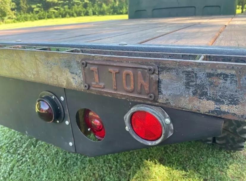 1949 Dodge B-1-D Flatbed 1-Ton Pilothouse Truck