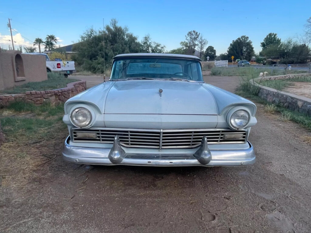 1957 Ford Fairlane