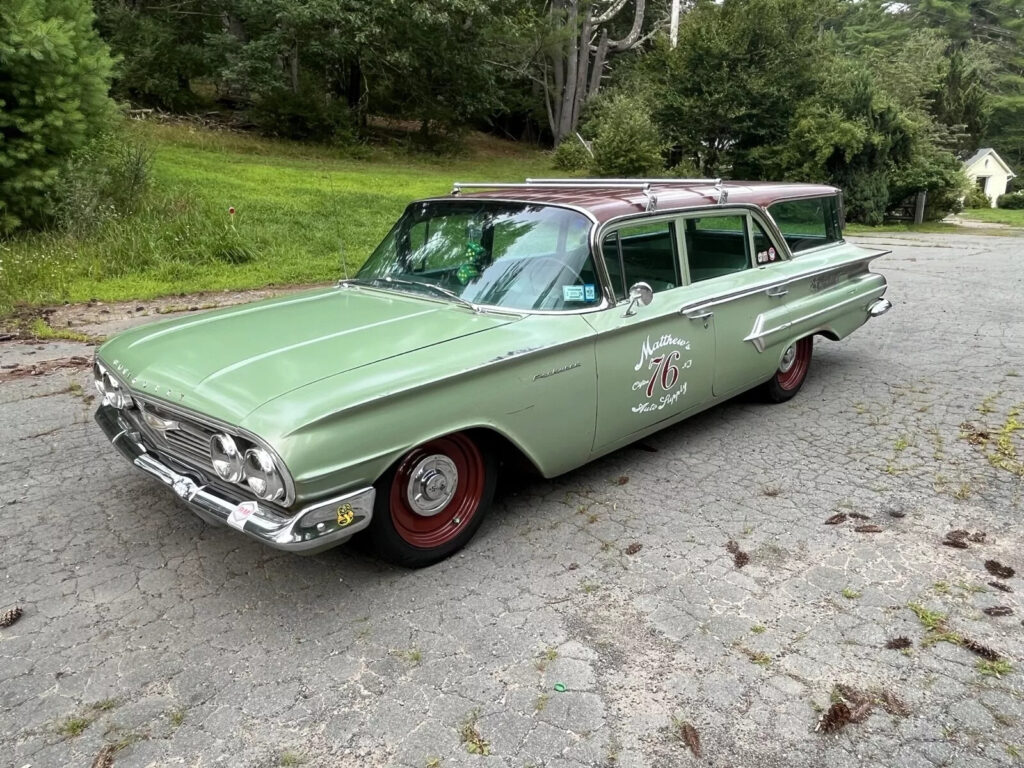 1960 Chevrolet Parkwood Impala Barnfind