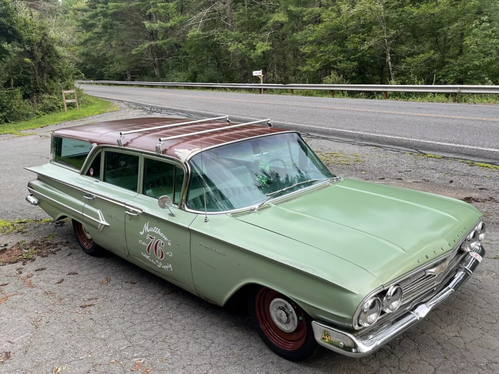 1960 Chevrolet Parkwood Impala Barnfind