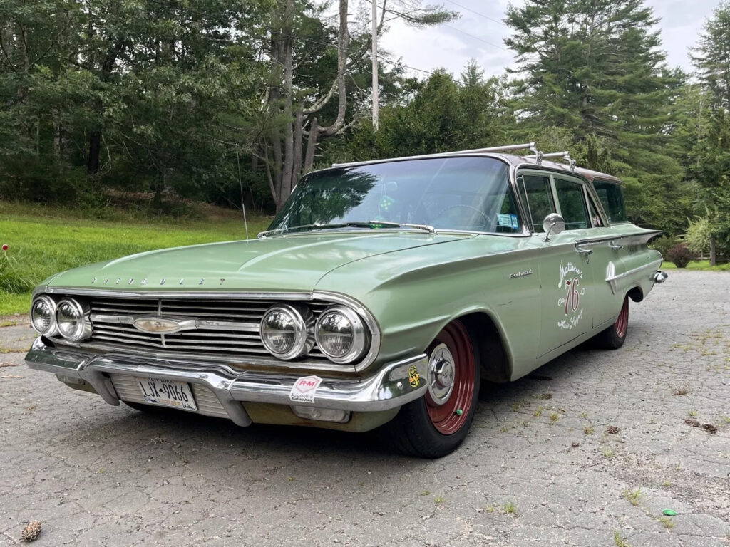 1960 Chevrolet Parkwood Impala Barnfind