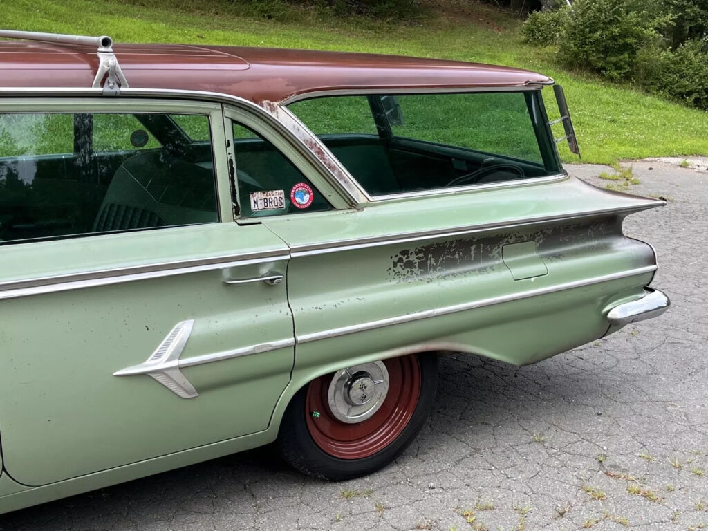 1960 Chevrolet Parkwood Impala Barnfind