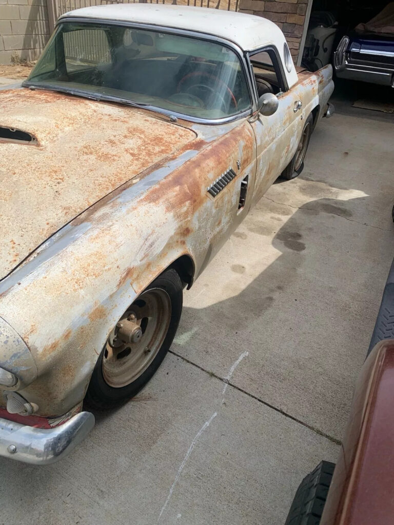 1956 Ford Thunderbird