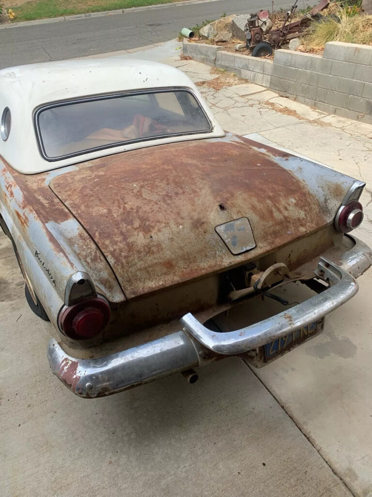 1956 Ford Thunderbird