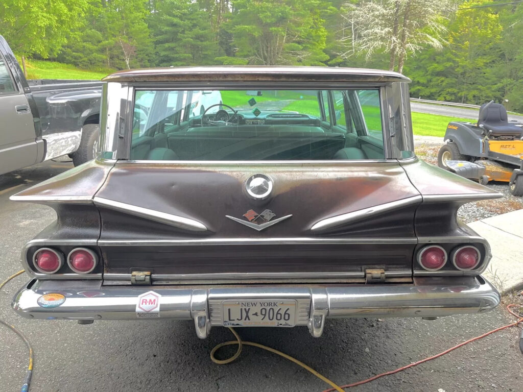 1960 Chevrolet Impala Parkwood fac 348