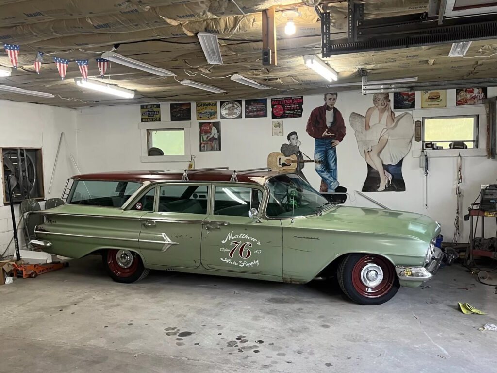 1960 Chevrolet Impala Parkwood fac 348