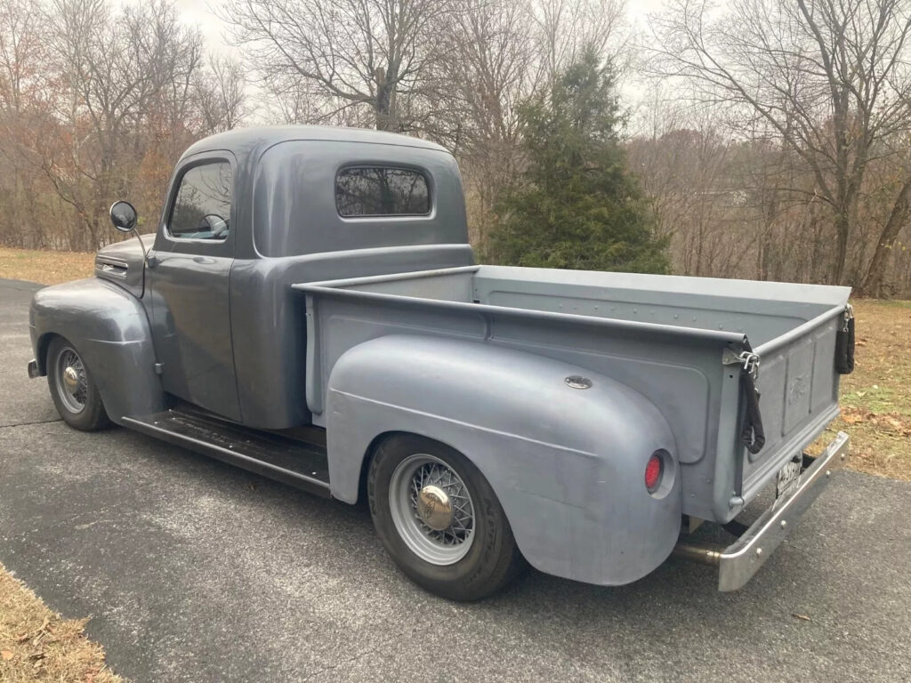 1949 Ford Pickups