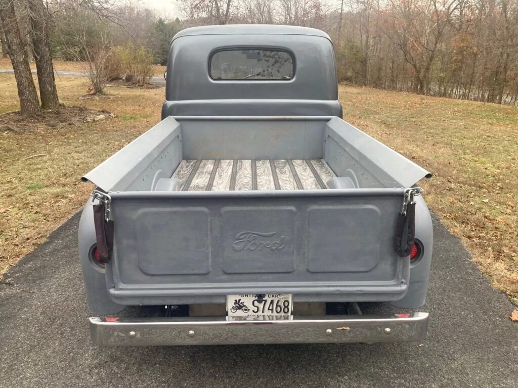 1949 Ford Pickups