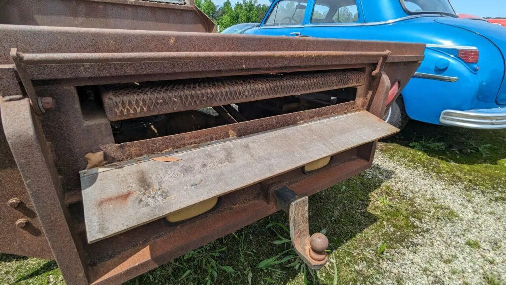 1977 Jeep J-20 Flat bed 3/4 ToN