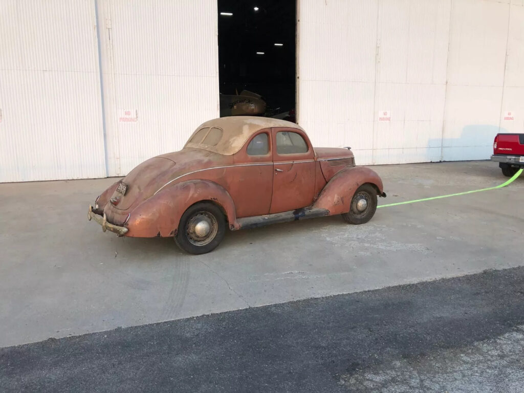 1938 Ford Coupe