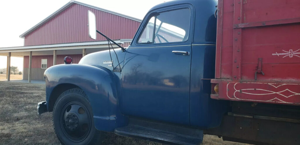 1951 Chevrolet Pickups