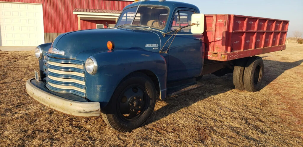 1951 Chevrolet Pickups