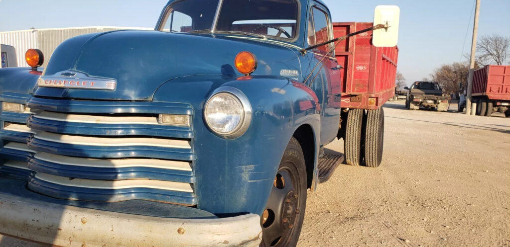 1951 Chevrolet Pickups