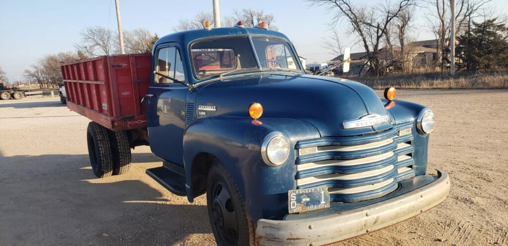 1951 Chevrolet Pickups